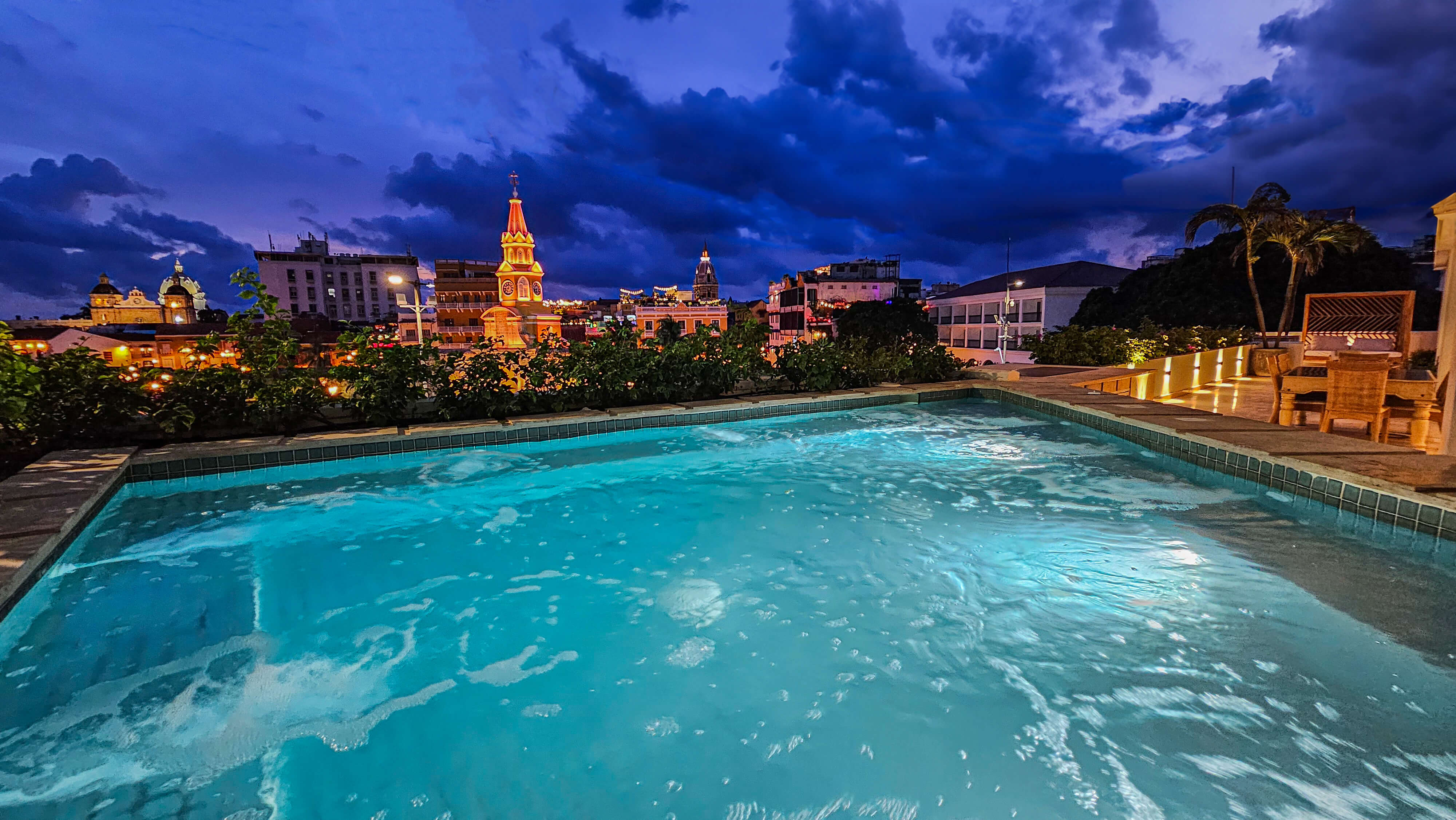 Old City 21 bedroom penthouse in Cartagena with hot tub and balcony views