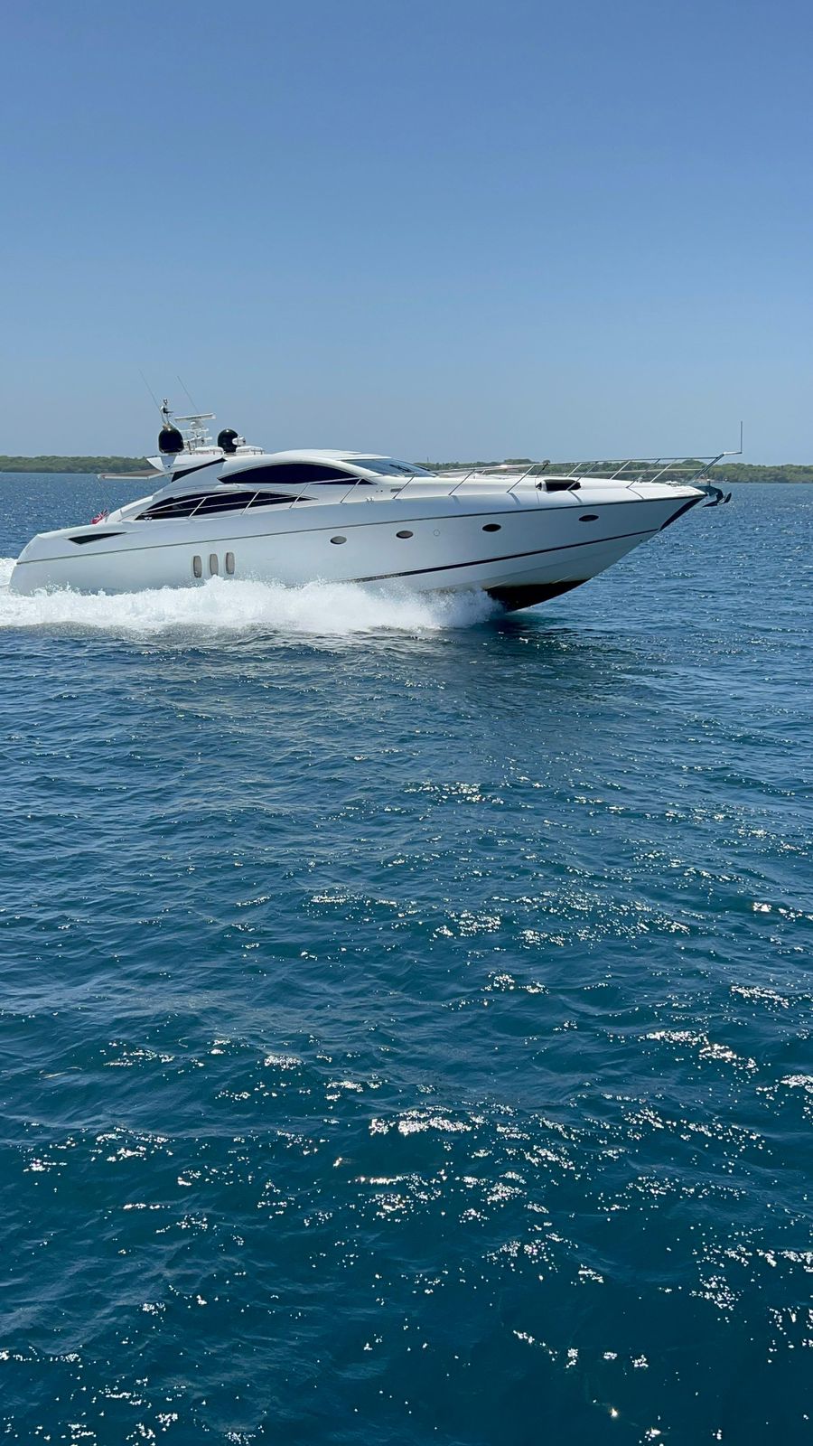 Sunseeker 72 white edition — luxury charter yacht Cartagena